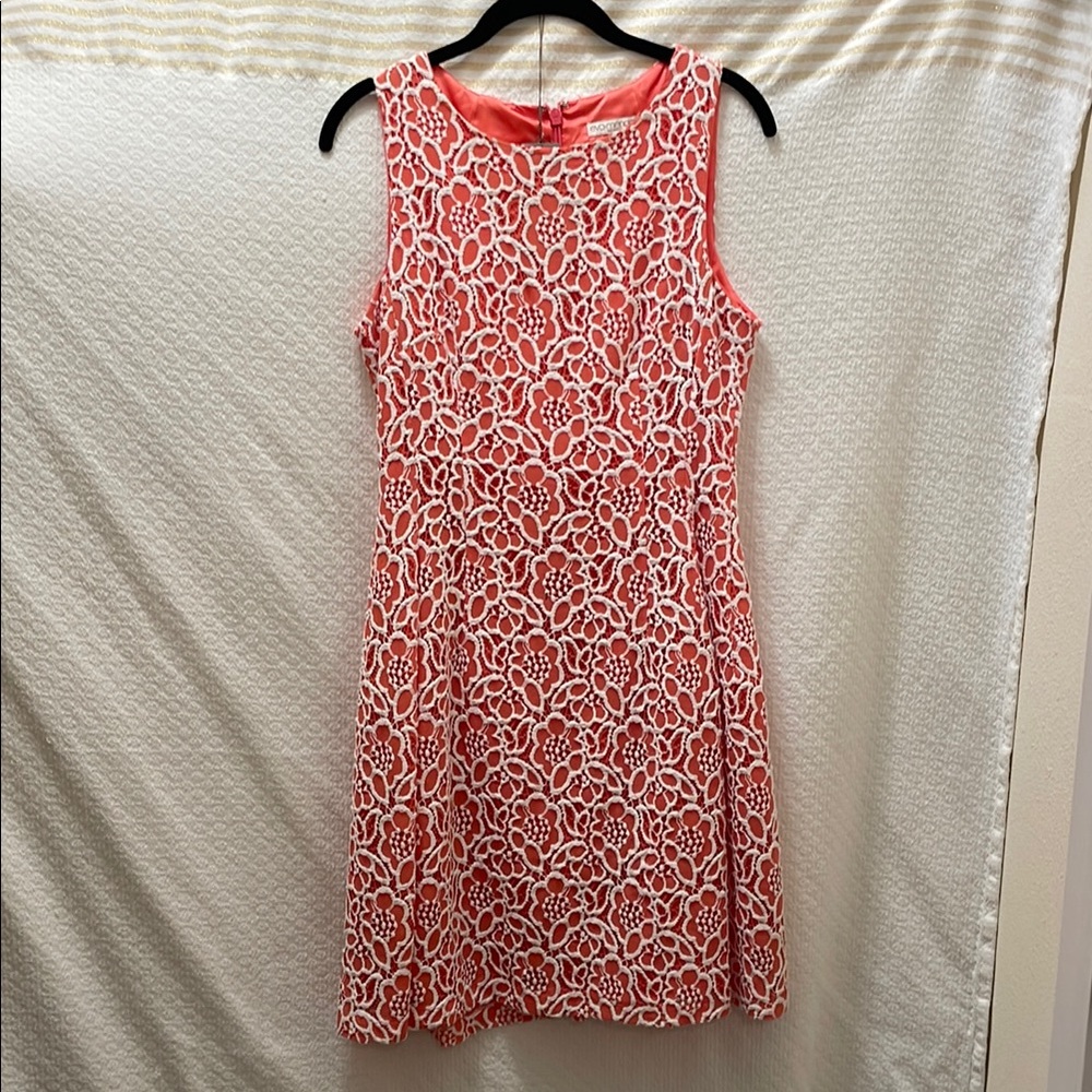 Floral Lace Sleeveless Dress - Picture 6 of 8